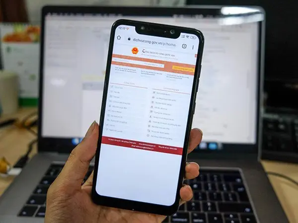 Nộp phạt vi phạm giao thông qua Internet Banking - Người dân nói gì?