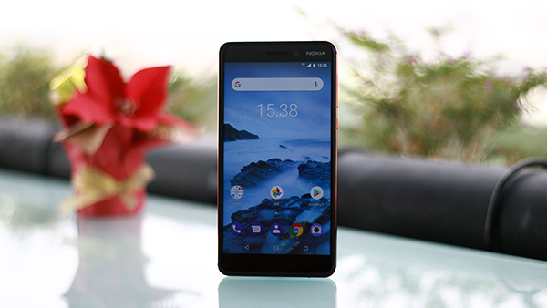 Đánh giá chi tiết Nokia 6.1: Cấu hình mạnh mẽ, camera Zeiss, thiết kế hoài cổ, giá bán 6,6 triệu