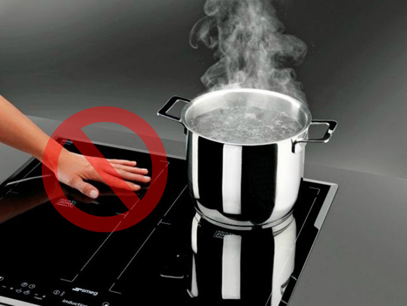 Bếp hiện chữ H để bạn không chạm tay vào vùng nấu