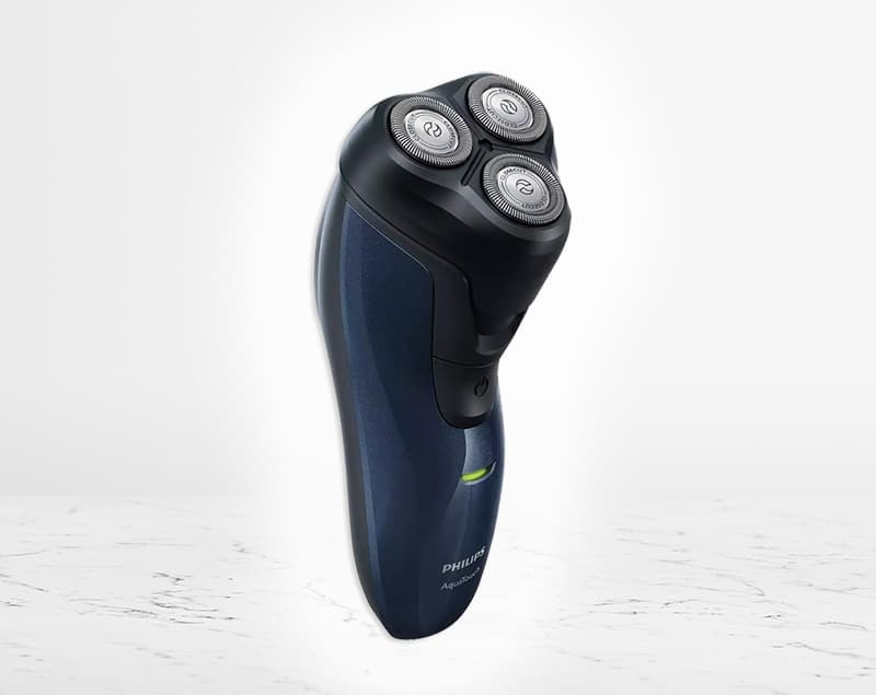 Máy cạo râu Philips AT620 có thiết kế tiện dụng