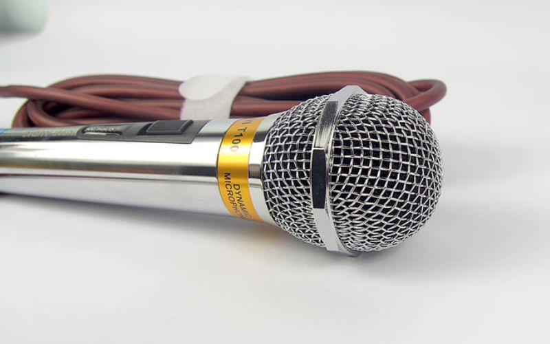 Micro có dây thường có mức giá rẻ