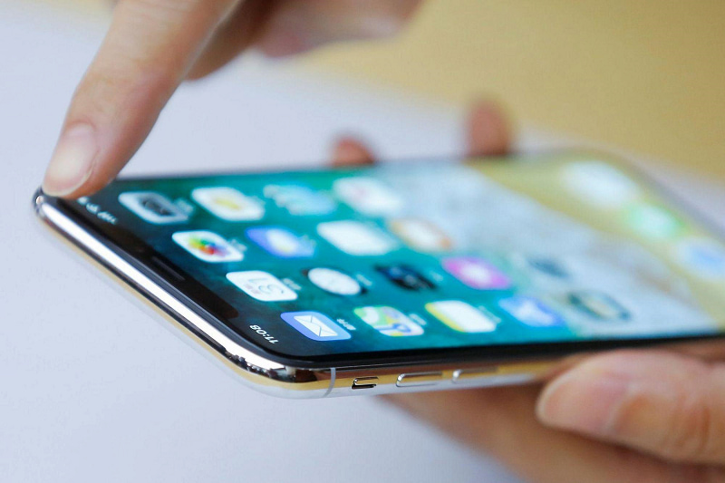 Những nguyên nhân làm cho iphone bị loạn cảm ứng