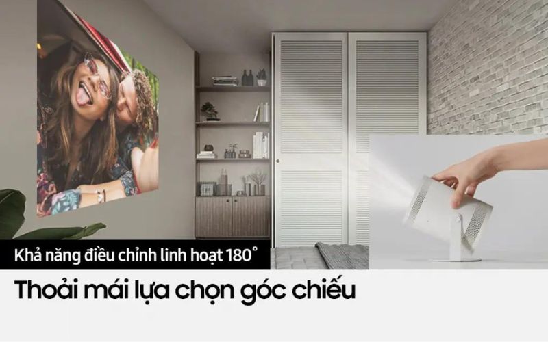 The Freestyle SP-LSP3BLAXXV có thể điều chỉnh góc chiếu 180 độ