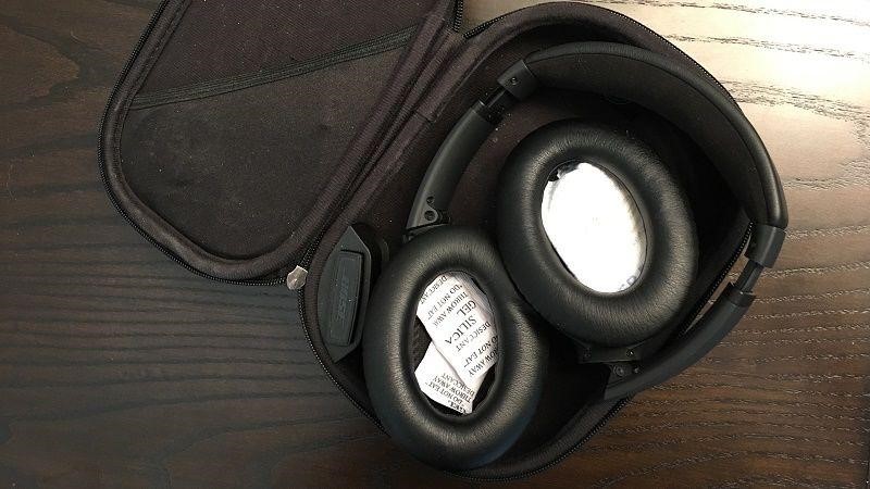 Cách vệ sinh Airpod