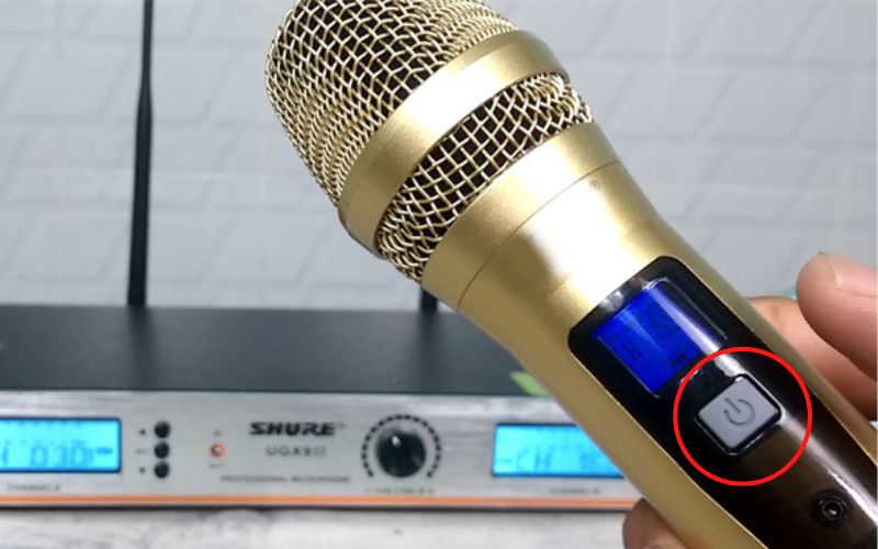 Tắt micro khi không sử dụng