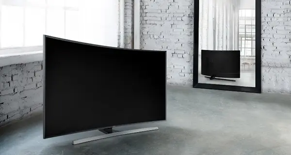 Trong tay 16 triệu đồng có mua được Smart TV màn hình cong?