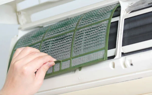 Cách xài máy lạnh tiết kiệm điện vào mùa nóng nhưng vẫn đảm bảo sức khỏe