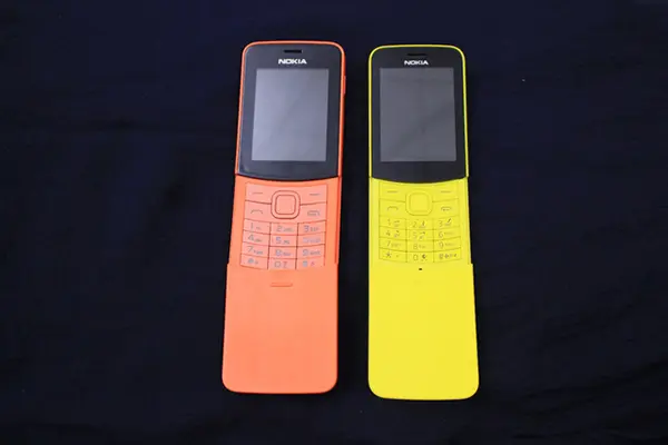 Mẹo nhỏ giúp bạn phân biệt được Nokia 8810 hàng nhái và hàng chính hãng