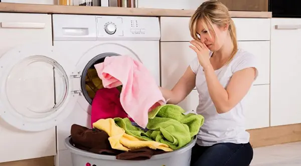 Mẹo xử lý mùi hôi, giặt không sạch, tiếng ồn của máy giặt