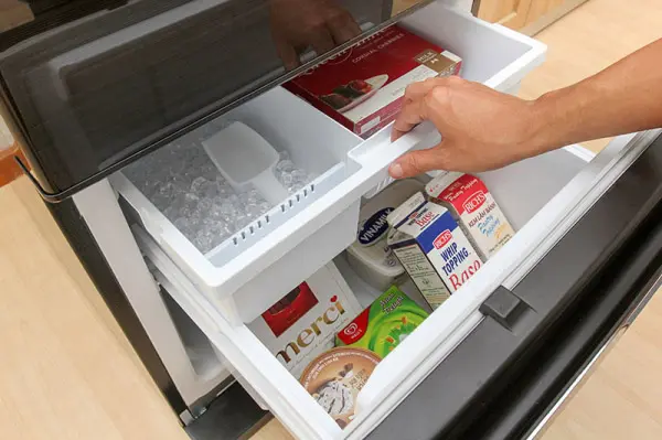 Bao lâu thì cần làm sạch ngăn tủ đá trong tủ lạnh?