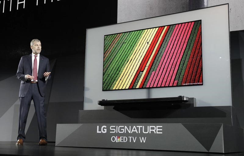 LG cho ra mắt dòng OLED W7T mới với thiết kế siêu mỏng và siêu nhẹ.
