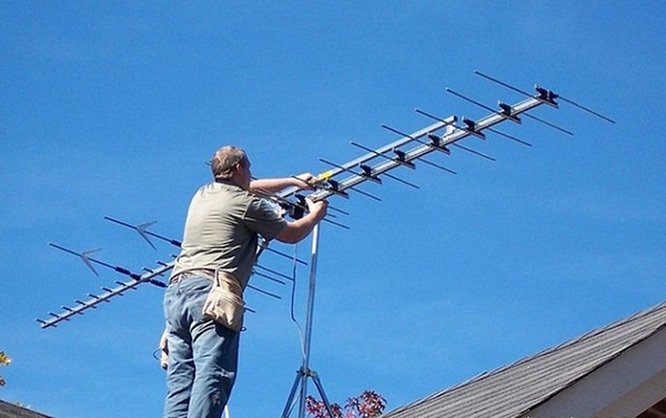 Hướng dẫn cách lắp anten thu nhiều kênh truyền hình trên tivi DVB-T2 hiệu quả