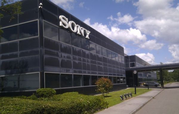 Có nên mua sử dụng các mẫu điện thoại của Sony?