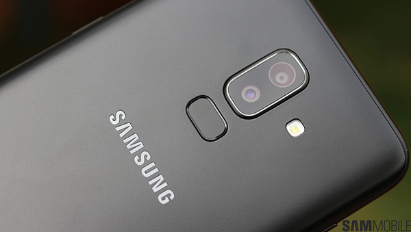 Đánh giá Samsung Galaxy J8