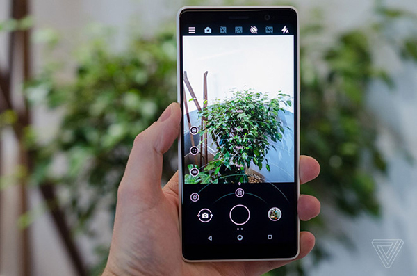 Đánh giá chi tiết Nokia 8 Sirocco: Màn hình cong, camera Zeiss, cấu hình cao cấp
