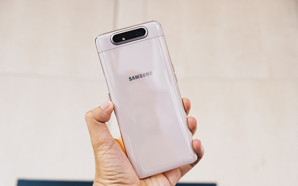 Đánh giá Samsung Galaxy A80: Camera “thụt thò” độc đáo, RAM 8GB, giá bán từ 14,99 triệu đồng 