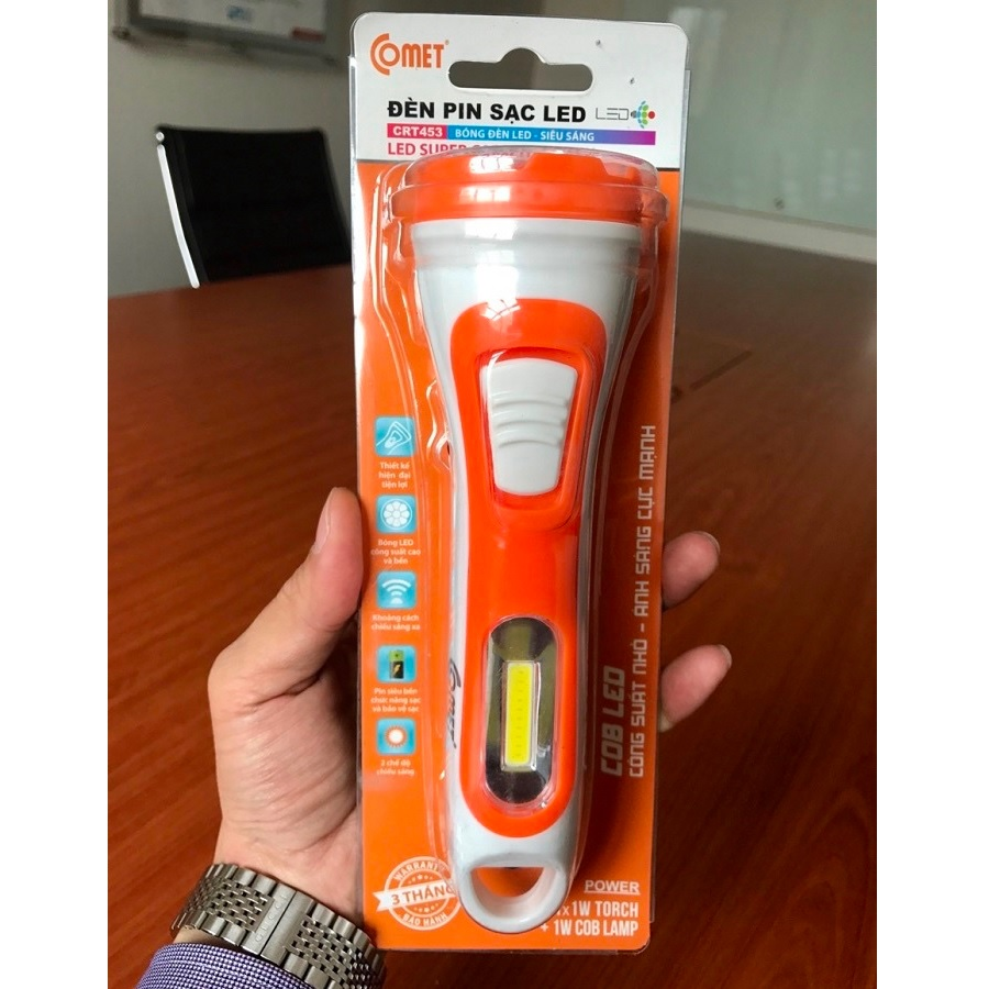 Đèn Pin Sạc Led COMET CRT453