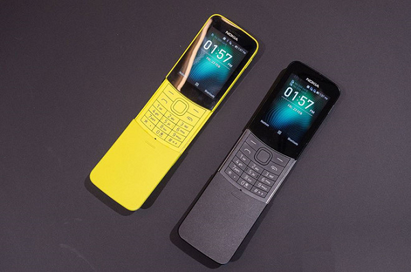 Điện thoại Nokia 8110 Chat High