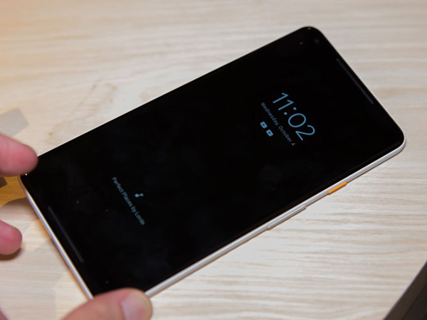 Always-on Display trên Pixel 2 