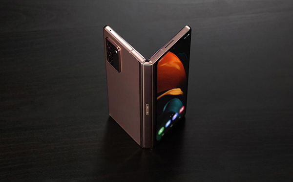 Galaxy Z Fold2 5G - Nâng tầm trải nghiệm selfie độc nhất cùng camera sau sắc nét