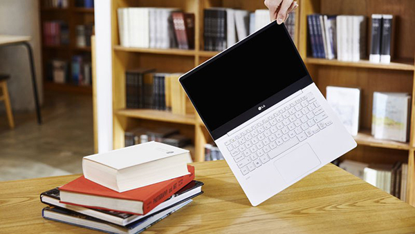 LG đã "giảm cân" cho mẫu Laptop Gram 2018 của mình như thế nào?