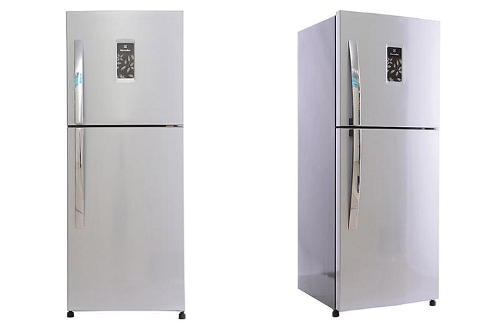 Nên mua tủ lạnh Electrolux hay Sanyo khi tủ lạnh Electrolux được thiết kế sang trọng, gọn gàng và màu bạc tinh tế