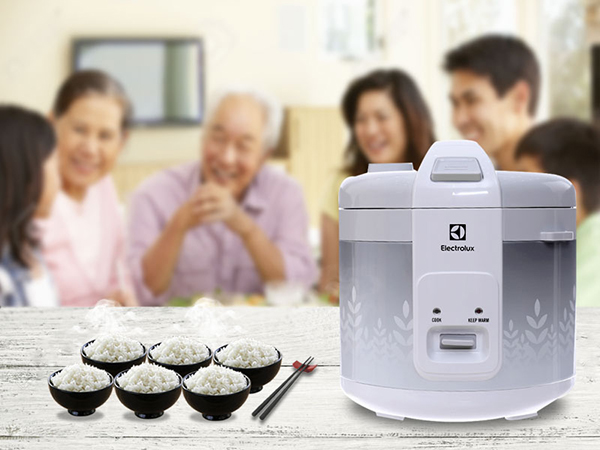 Nồi cơm điện Electrolux có tốt không