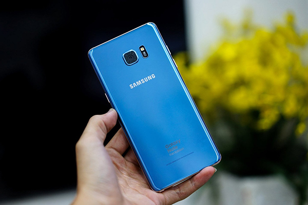 Samsung Galaxy Note FE đạt hơn 20.000 đơn đặt hàng, 57% người dùng Việt chọn màu xanh Blue Coral