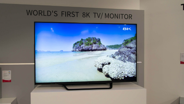 So sánh tivi 4K và 8K, có thực sự khác biệt?