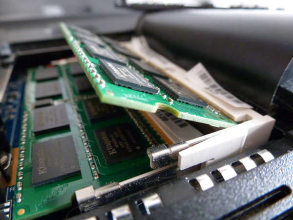 Chia sẻ những kinh nghiệm trong việc tiết kiệm Pin khi dùng laptop 