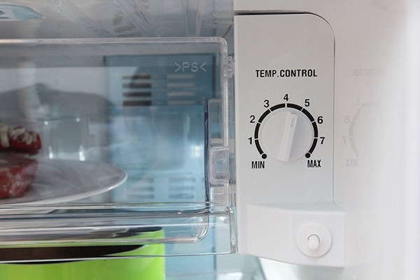Tủ lạnh side by side có tốn điện hơn tủ lạnh thường?