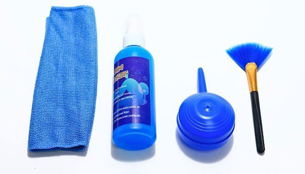 Hướng dẫn chi tiết các bước vệ sinh tivi sạch bong, mới tinh đón tết