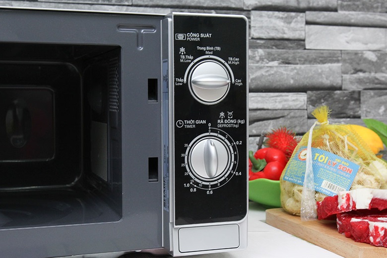 Bảng điều khiển nút vặn có hướng dẫn tiếng Việt dễ hiểu dễ thao tác
