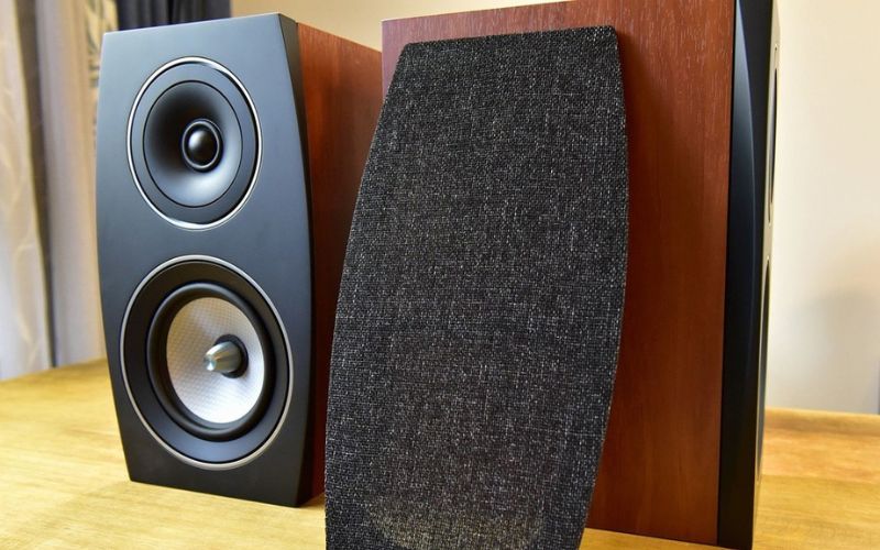 Bộ loa Jamo C93 II có thiết kế đơn giản nhưng mang đến chất lượng âm thanh vượt trội