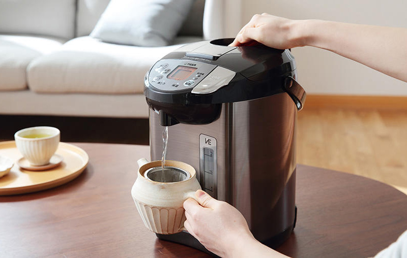 Bình thủy điện đun sôi và giữ nước nóng