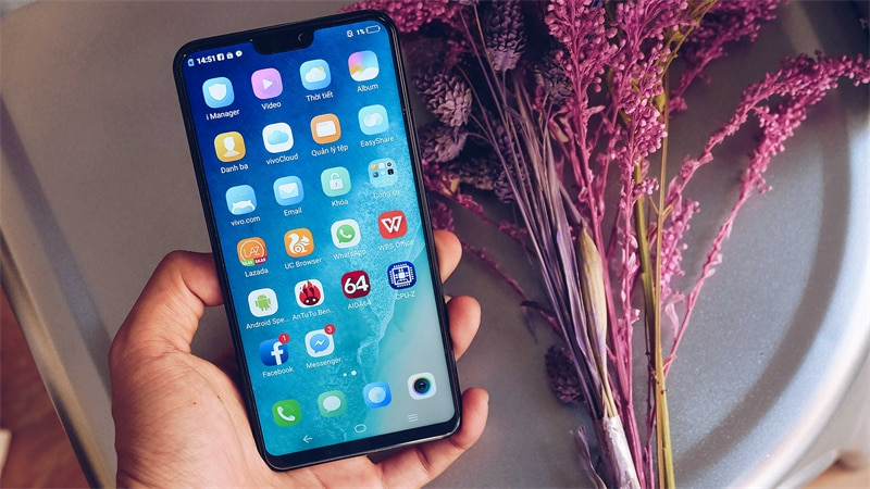 Đổi hình nền điện thoại đơn giản hơn để tránh màn hình bị mờ