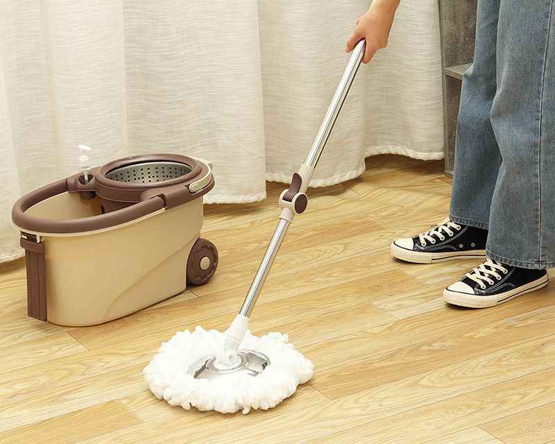 Hướng dẫn cách sử dụng cây lau nhà tự vắt