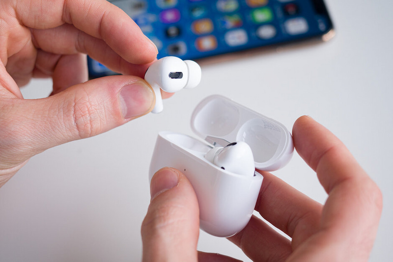 Tính năng nhận cuộc gọi bằng tai nghe Airpod