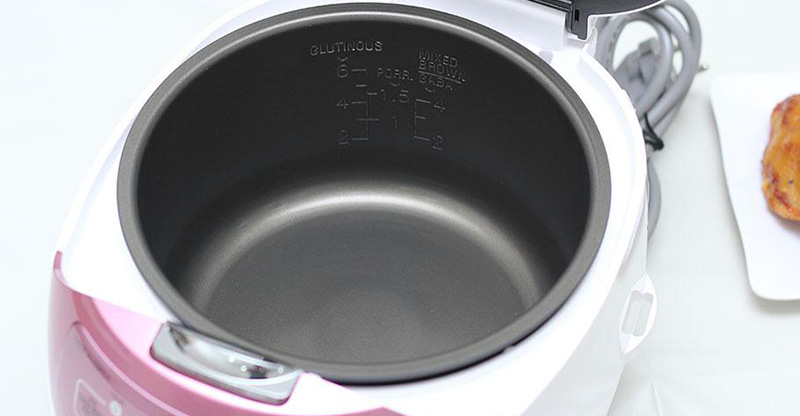 Những cách làm sạch nồi cơm điện bị cháy