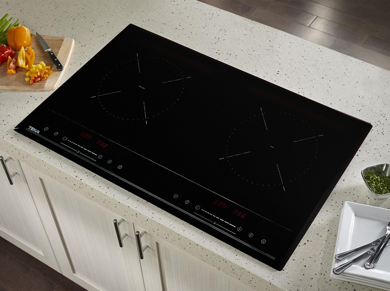 Bếp từ - hồng ngoại Teka HIC 7320D có thiết kế âm tủ độc đáo