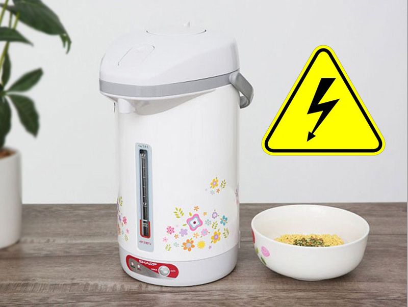 Bình thủy rò rỉ điện rất nguy hiểm