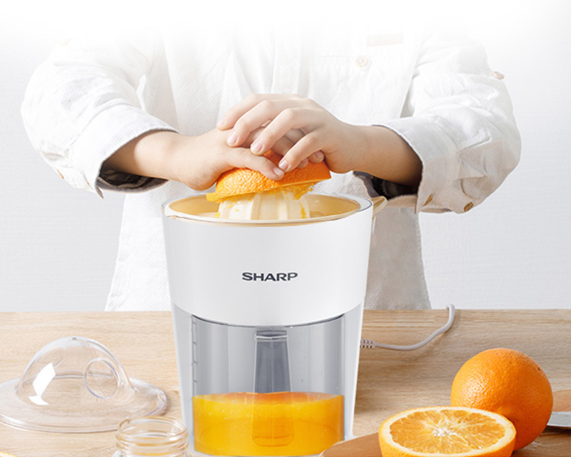 Công suất lớn giúp việc ép nước được nhanh 