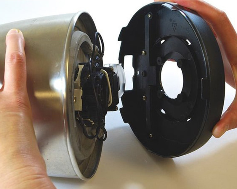 Dây nguồn của ấm siêu tốc bị đứt hoặc bị hở