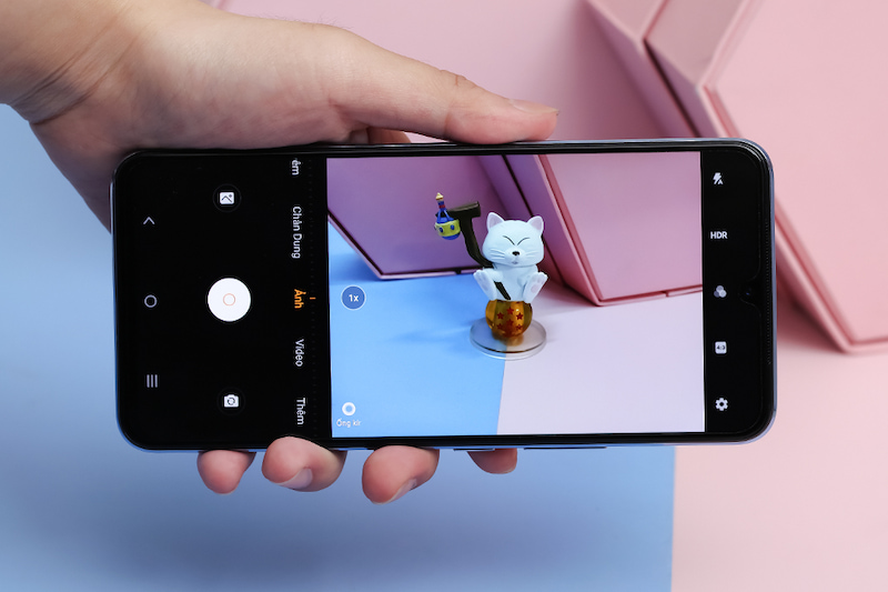 Điện thoại có camera chất lượng giúp livestream tốt hơn