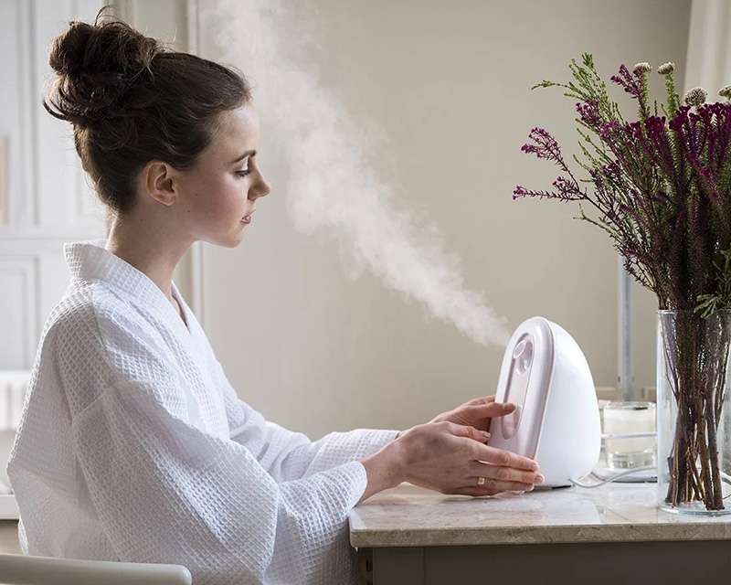 Hướng dẫn các bước dùng máy xông mặt hiệu quả và an toàn