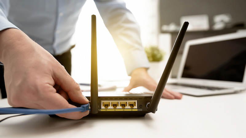 Kiểm tra lại modem để sửa lỗi điện thoại OPPO không kết nối được Wi-fi