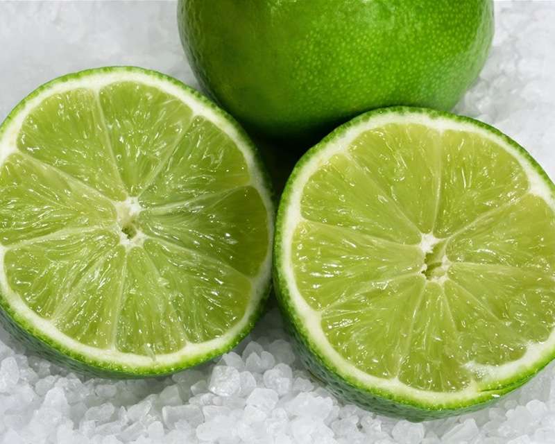Làm sạch bằng chanh và muối