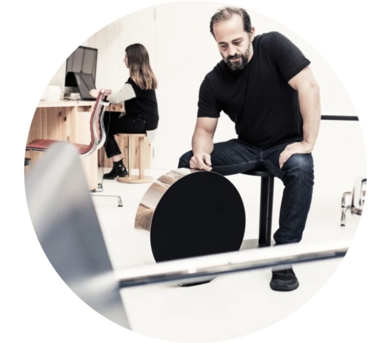 Loa Bluetooth B&O Beosound Edge Silver và nhà thiết kế Michael Anastassiades