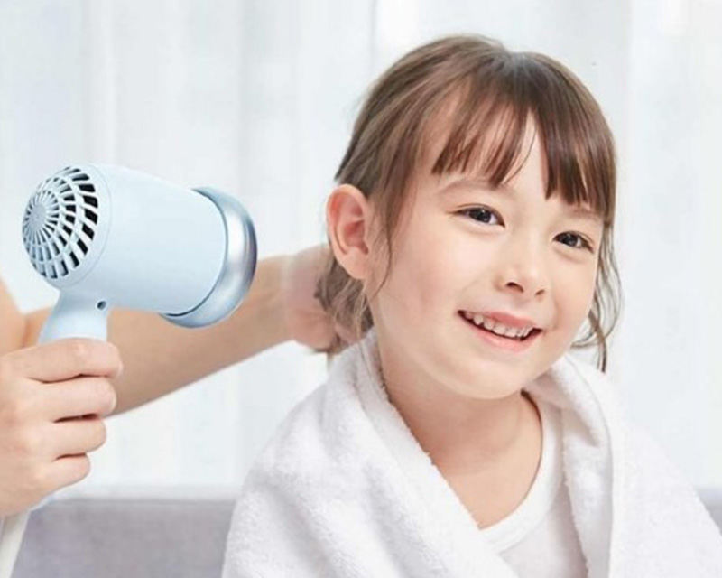 Lợi ích khi sử dụng máy sấy tóc cho bé