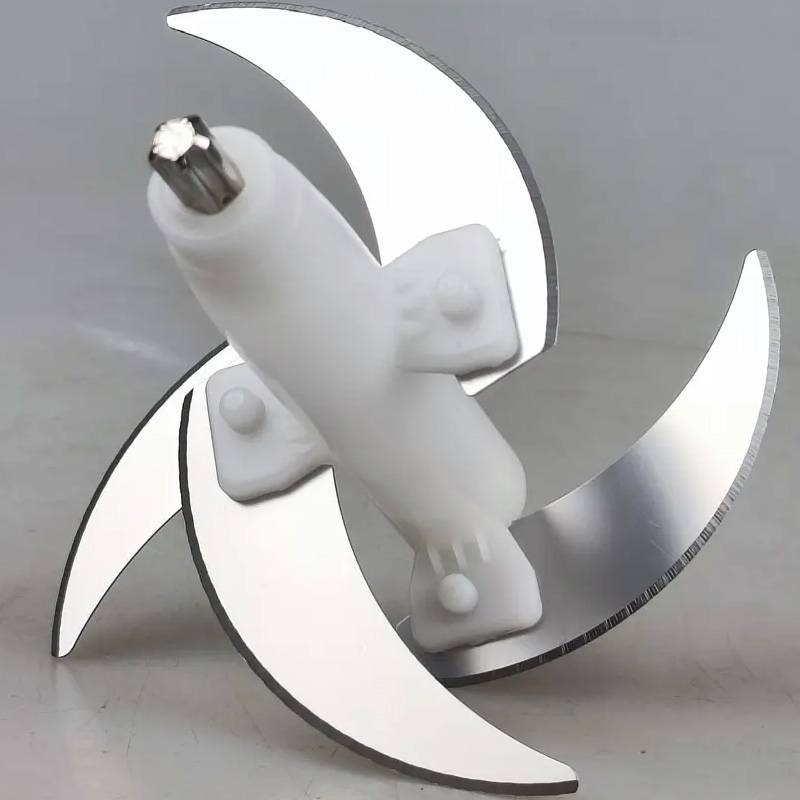 Lưỡi dao bằng inox.